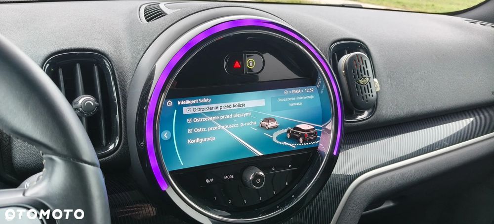 MINI Countryman Cooper All4 - 32