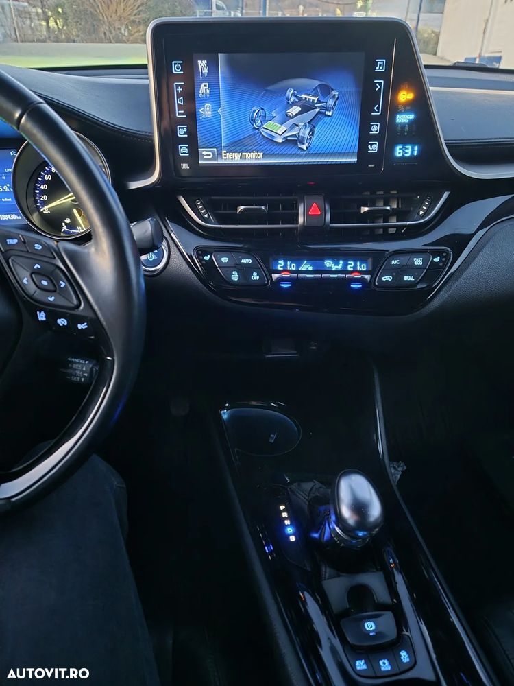 Toyota C-HR - 8