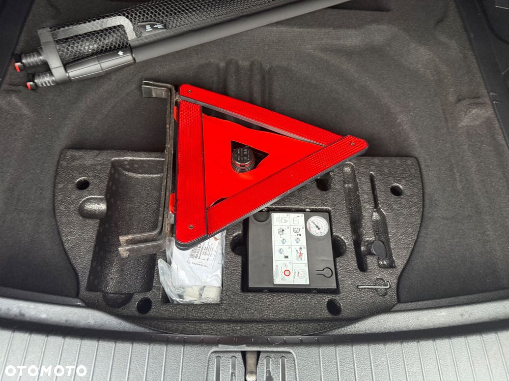 Volkswagen Touran 1.4 TSI (BlueMotion Technology) Comfortline - 16