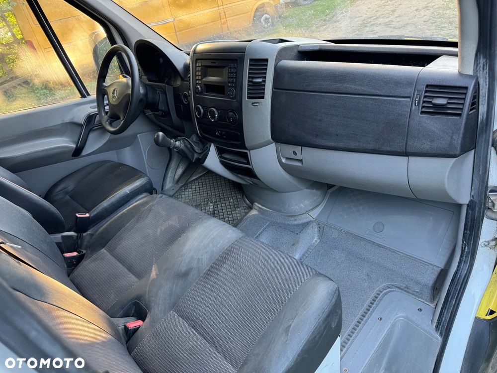 Mercedes-Benz SPRINTER - 10