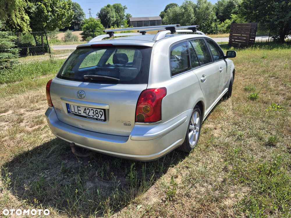 Toyota Avensis - 3