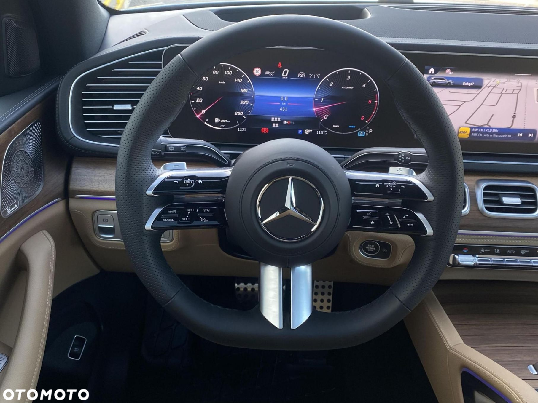 Mercedes-Benz GLS - 27