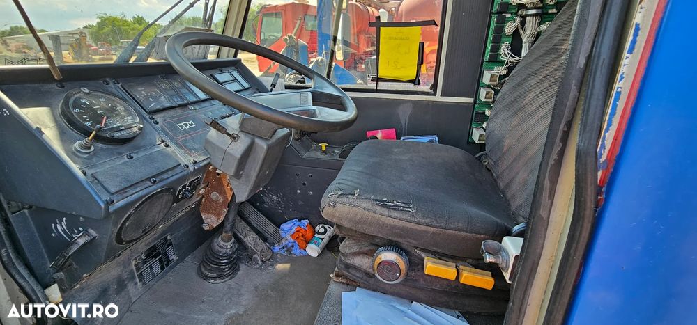 Automacara  PPM ATT 400 macara 4x4 40 tone, brat 27 m - 5