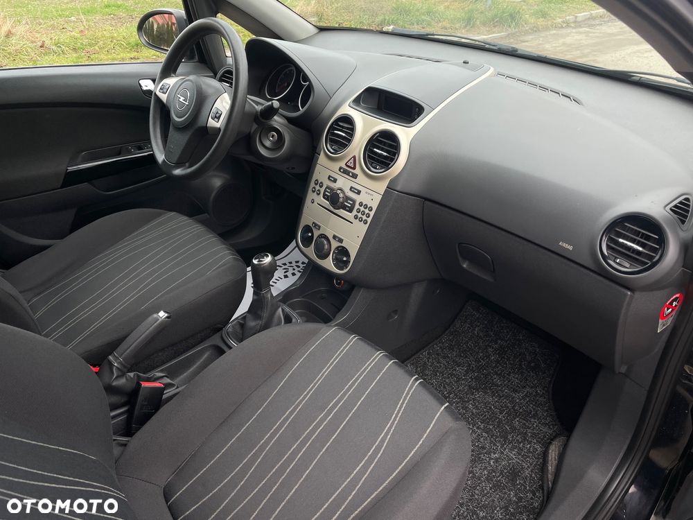 Opel Corsa 1.2 16V - 16