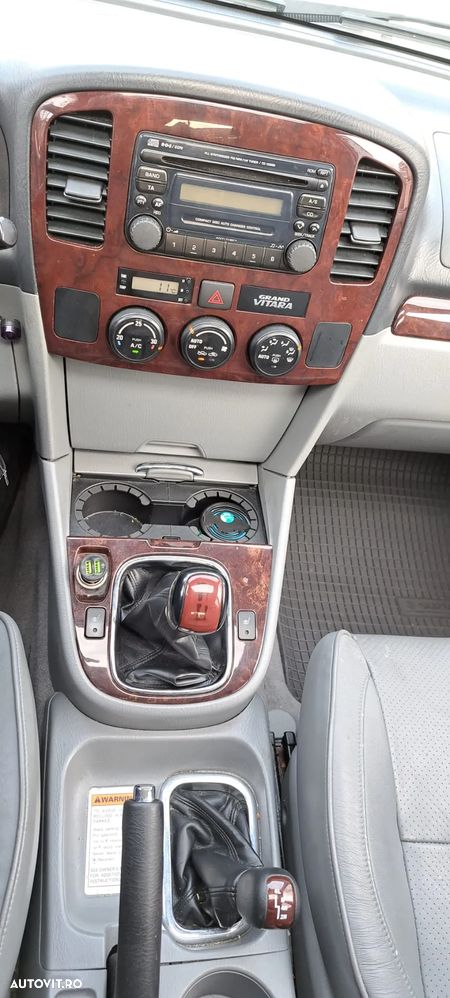 Suzuki Grand Vitara XL-7 2.0 TD Comfort + - 21