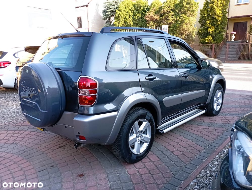 Toyota RAV4 2.0 VVT-i 4x4 - 4