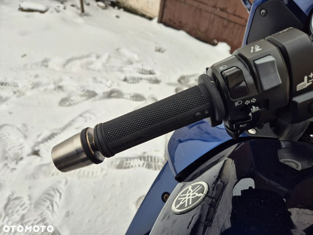 Yamaha FJR - 13