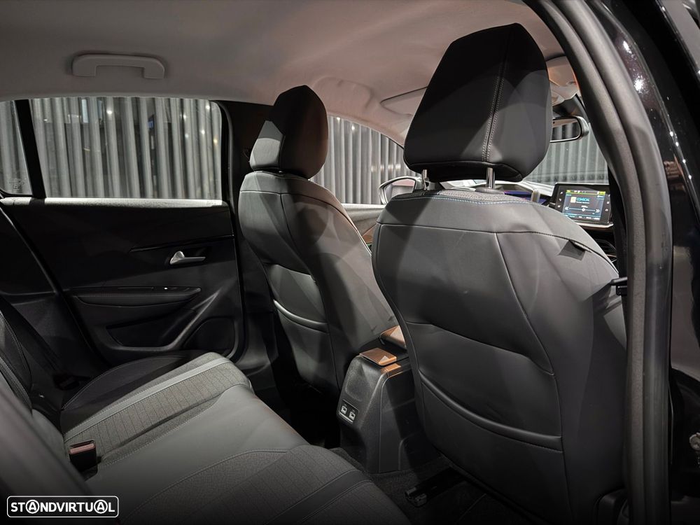Peugeot e-208 50 kWh Allure Pack - 38