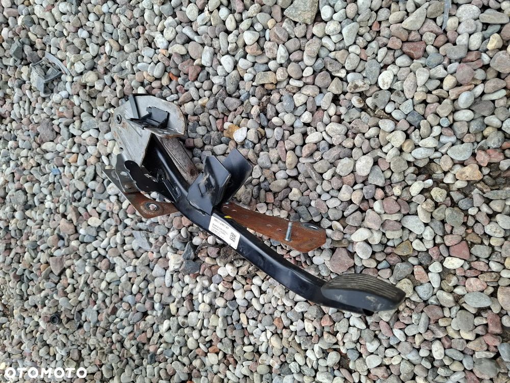 FOCUS C-MAX 03- 1.6TDCI PEDAŁ HAMULCA 3M51-2467-AP