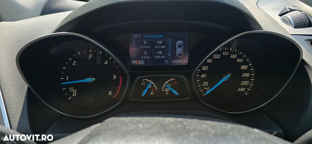 Ford Kuga 2.0 TDCi 4WD Powershift Titanium - 11