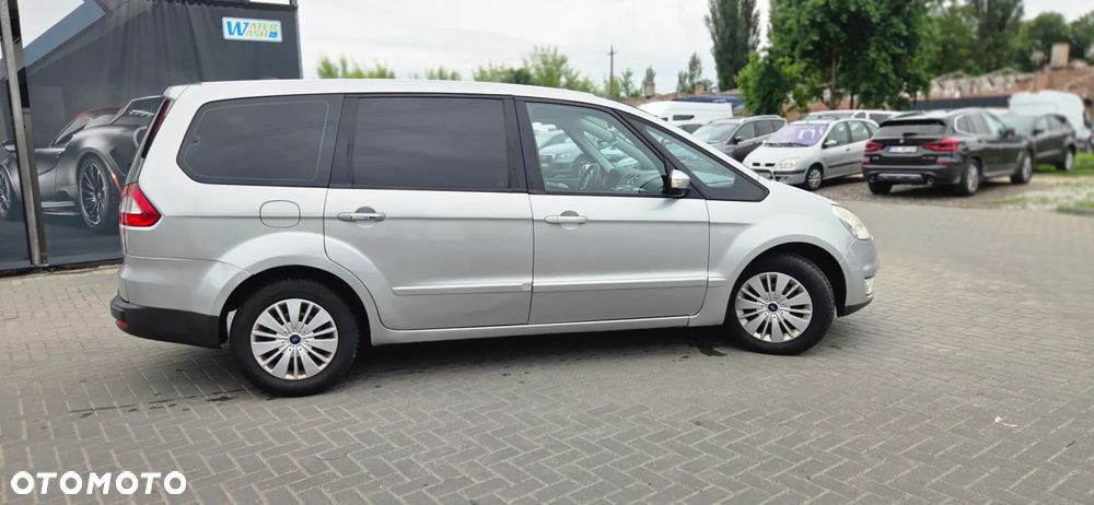 Ford Galaxy 2.0 TDCi Ghia - 18