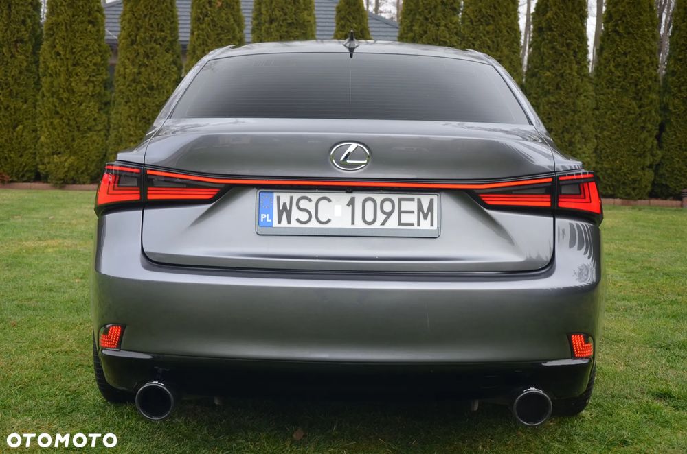 Lexus IS 250 F Sport - 16