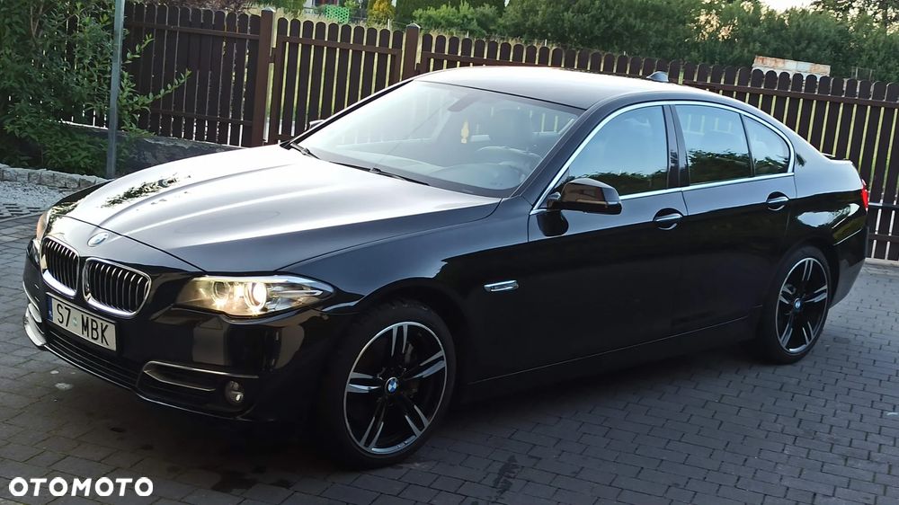 BMW Seria 5 525d xDrive Luxury Line - 22