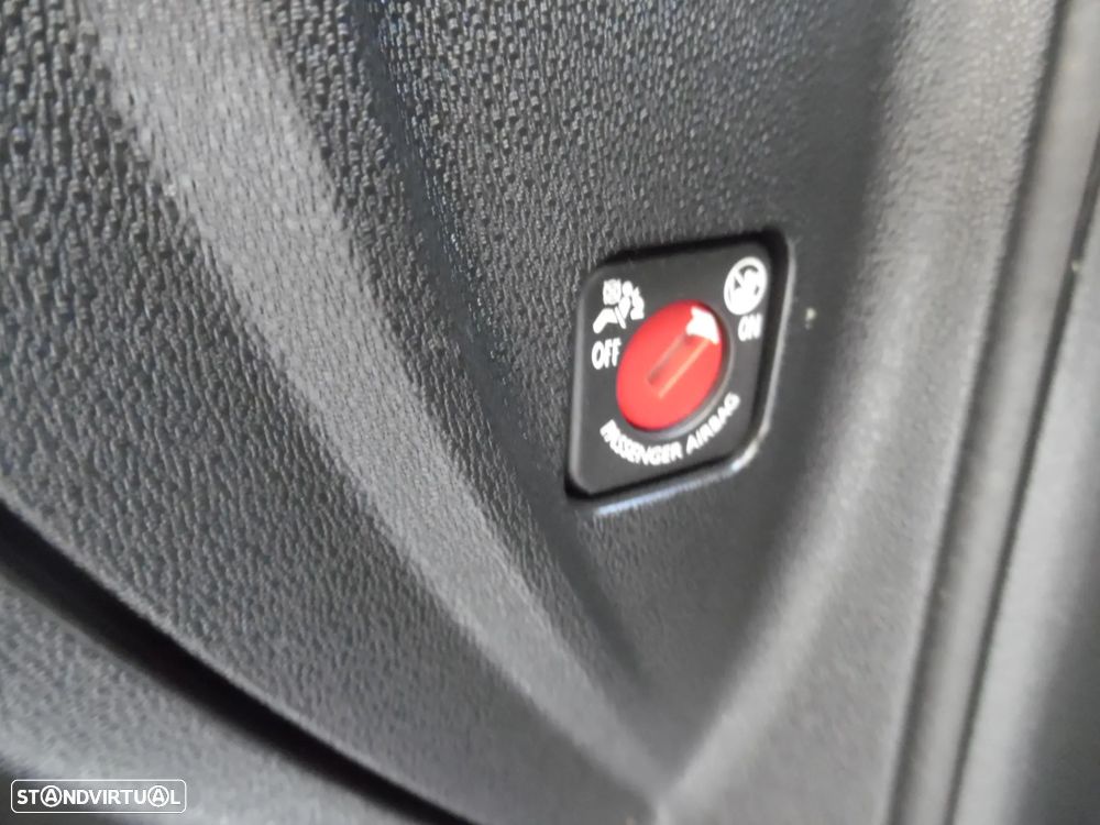 Citroën C3 1.2 PureTech Feel Pack - 22