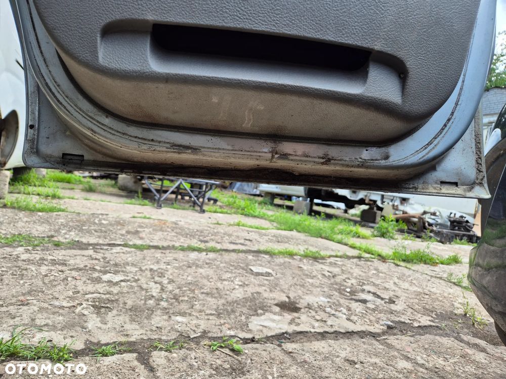 DRZWI PRAWE  MASTER MOVANO INTERSTAR MASCOTT  98-10r.  TED64 - 5
