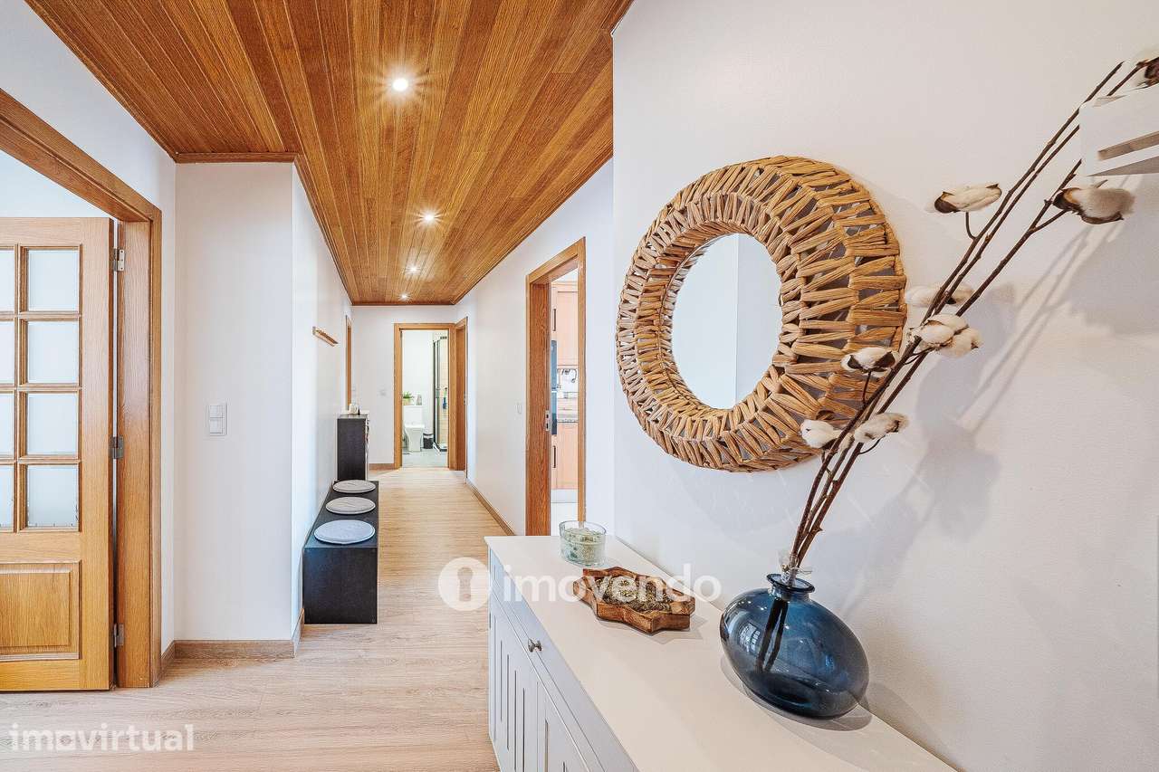 Apartamento T3 com estacionamento e cozinha equipada, em Tercena - Grande imagem: 2/46