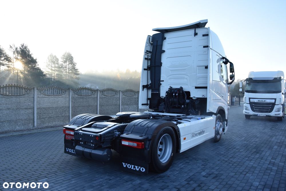 Volvo FH4 460 I SAVE  GLOBETROTTER XL /XENON/ STANDART  /  SALON POLSKA JAK NOWE !!! - 6