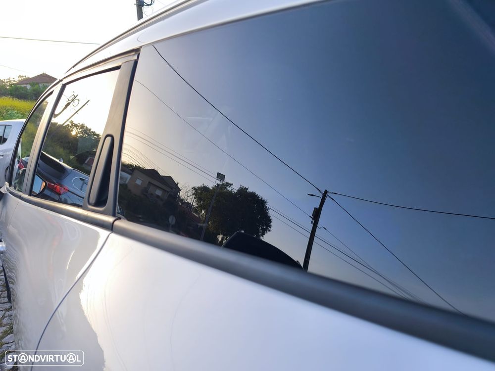 Renault Clio Sport Tourer 0.9 TCe GT Line - 12