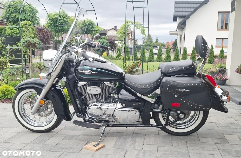 Suzuki VL 800 Volusia - Boulevard C50 - 22