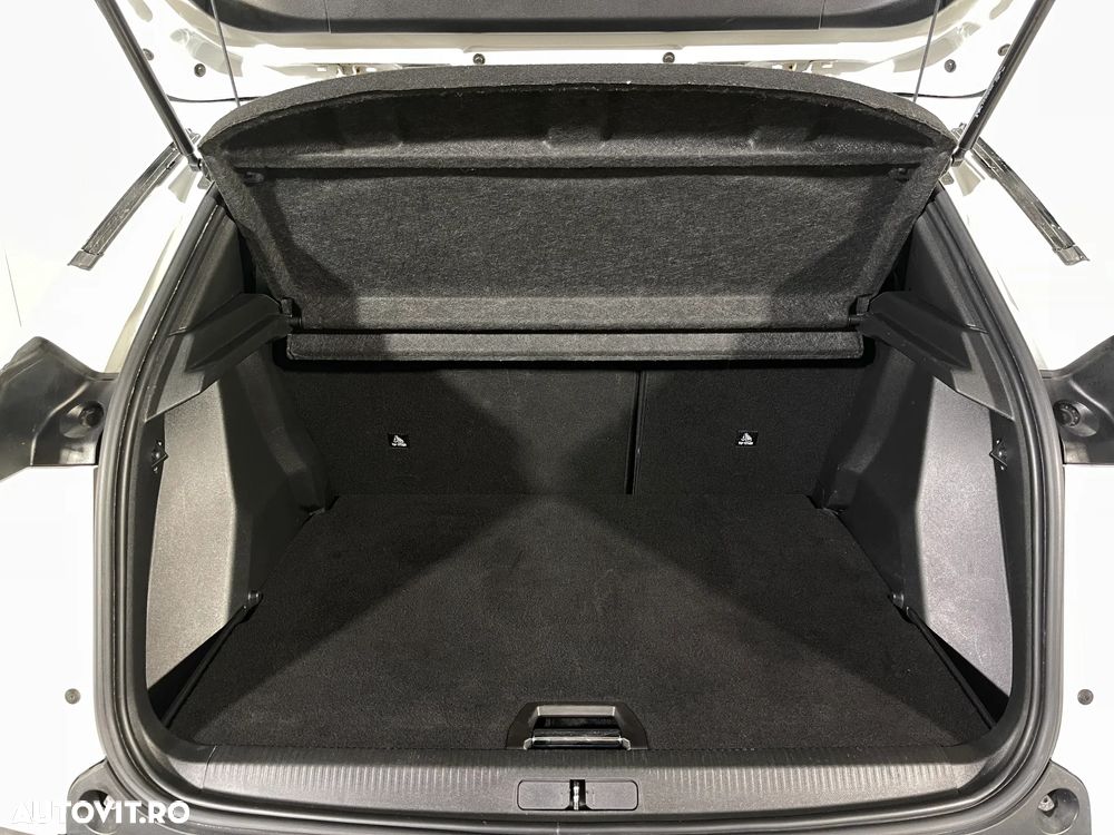 Peugeot 2008 1.5 BlueHDI BVM6 STT Active Pack - 13