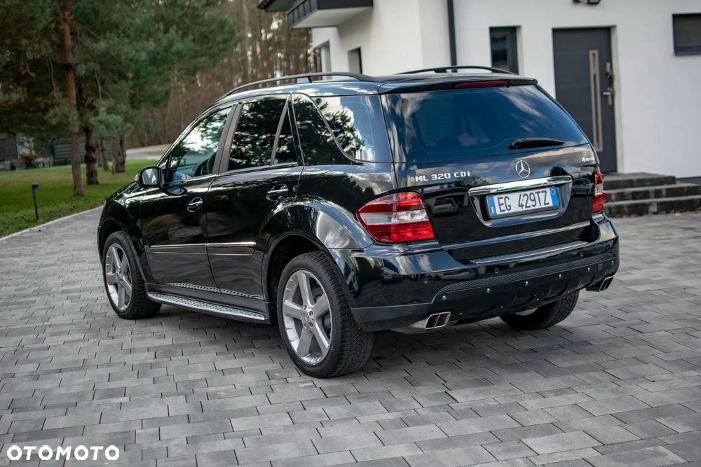 Mercedes-Benz ML 320 CDI 4Matic 7G-TRONIC DPF Edition 10 - 33