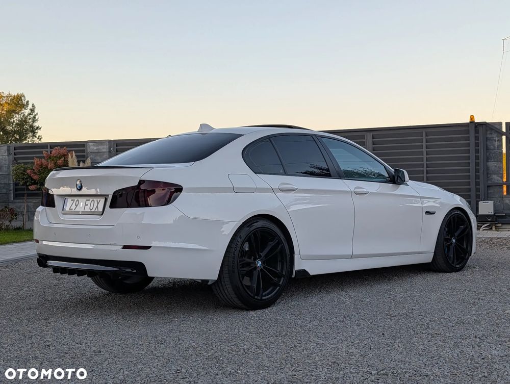 BMW Seria 5 525d - 8