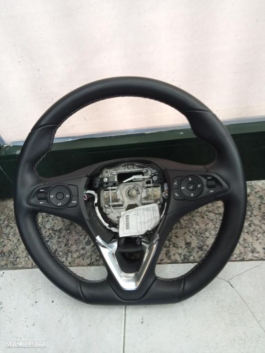 Volante Opel Corsa F - 1