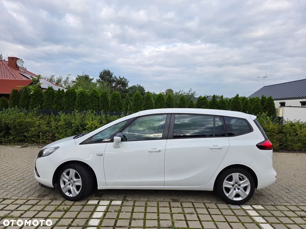 Opel Zafira - 2