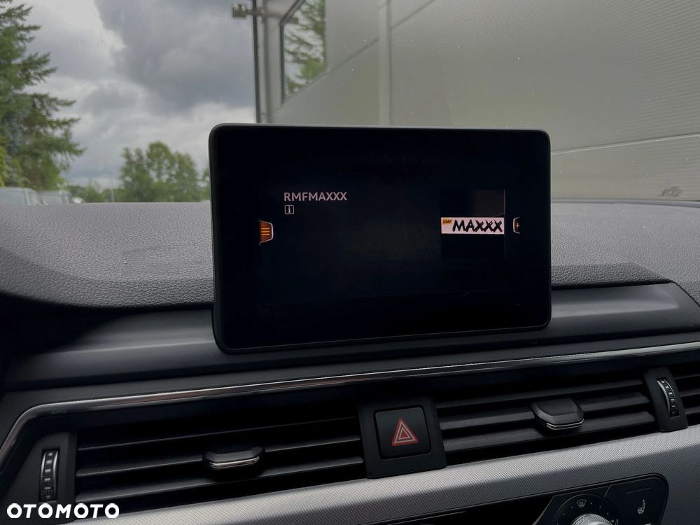 Audi A4 Avant 2.0 TFSI ultra S tronic - 28