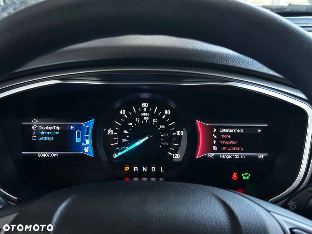 Ford Fusion - 23