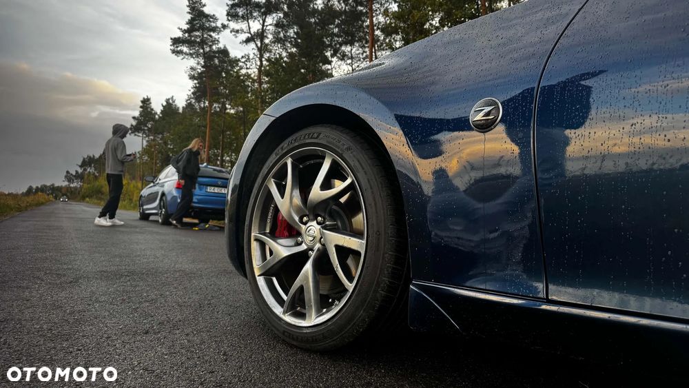 Nissan 370 Z - 4