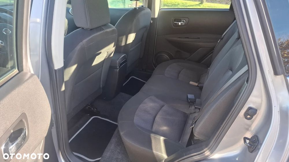 Nissan Qashqai 2.0 CVT lounge - 13