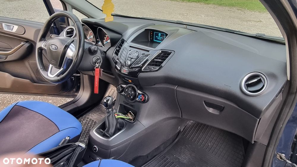 Ford Fiesta - 10