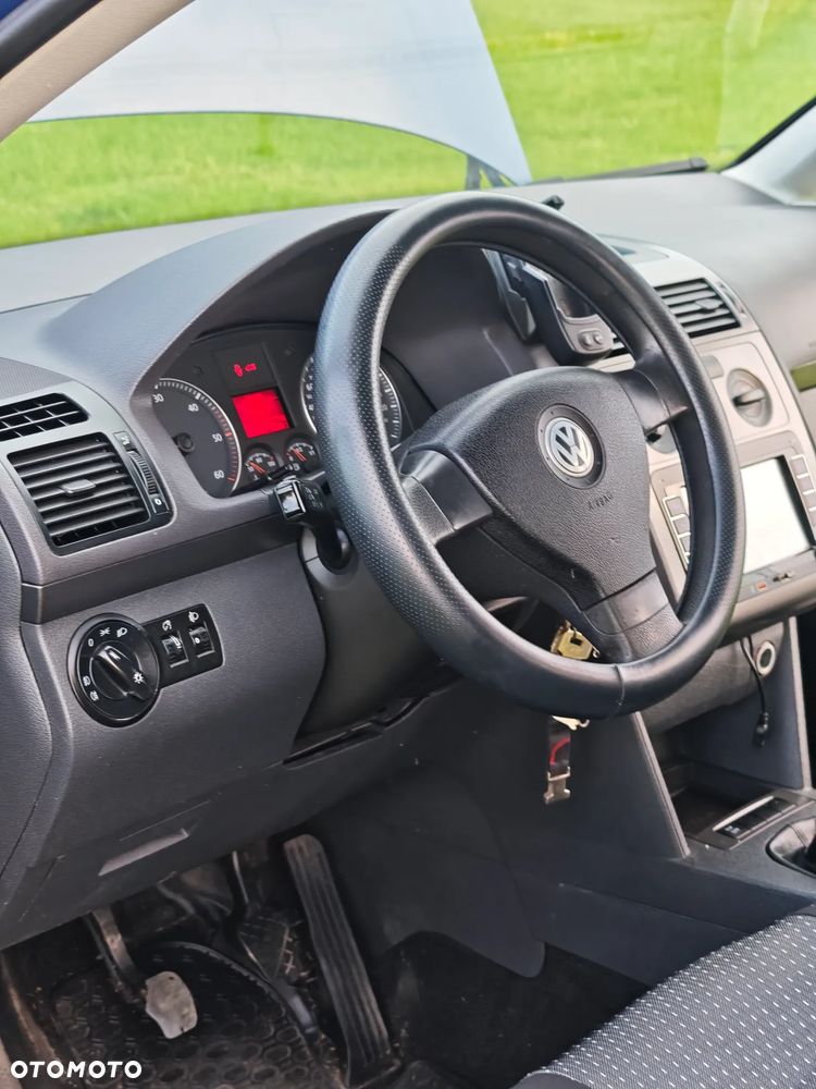 Volkswagen Touran 1.9 TDI Conceptline - 13