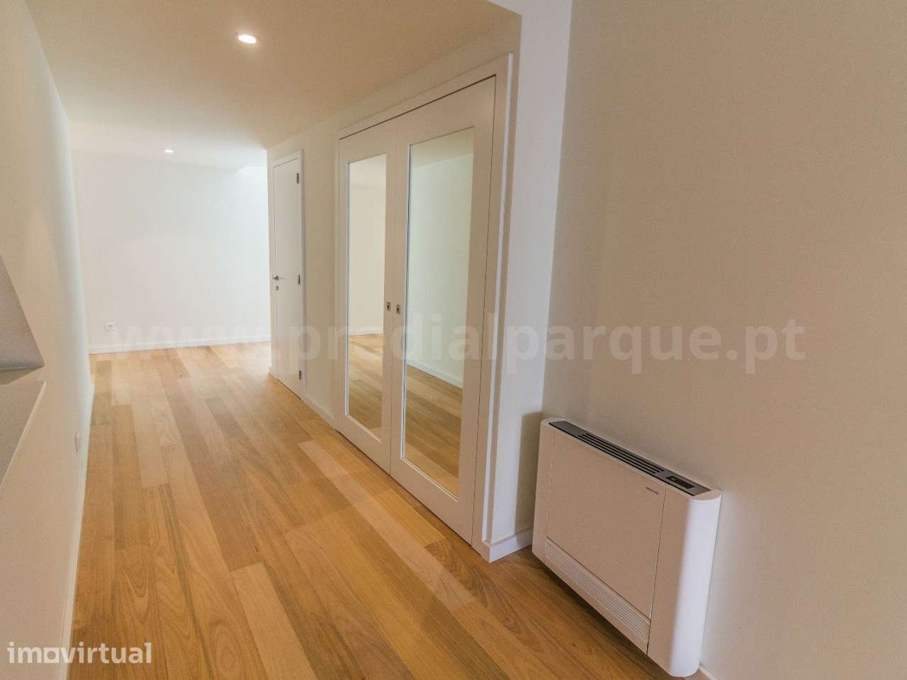 Apartamento T4 Duplex com terraço, Passeio Alegre - Grande imagem: 3/29