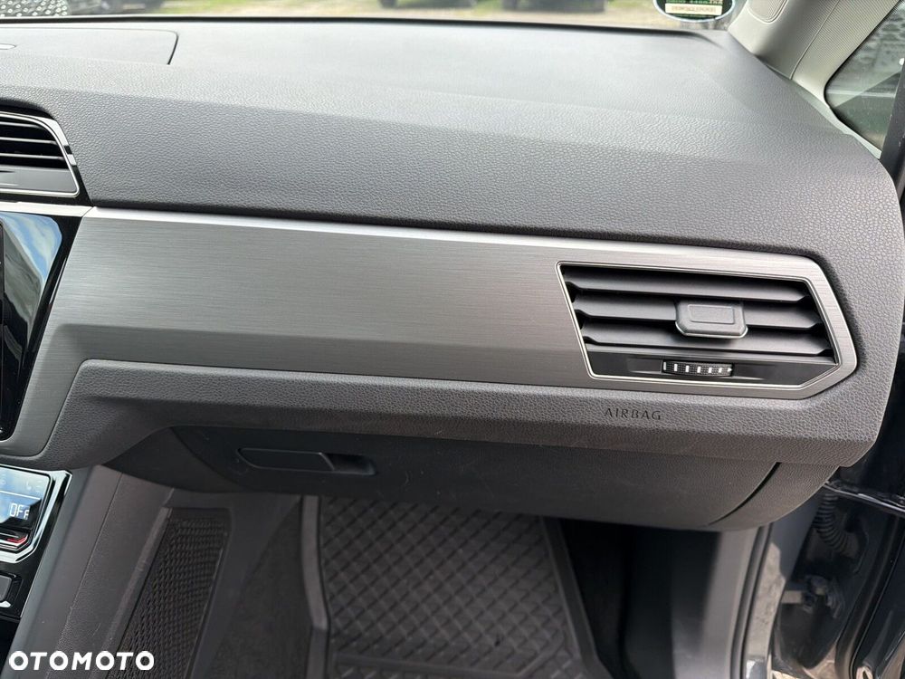 Volkswagen Touran 2.0 TDI BMT Comfortline DSG - 40