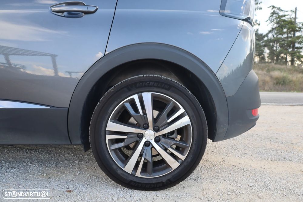 Peugeot 5008 1.5 BlueHDi Allure Pack EAT8 - 3