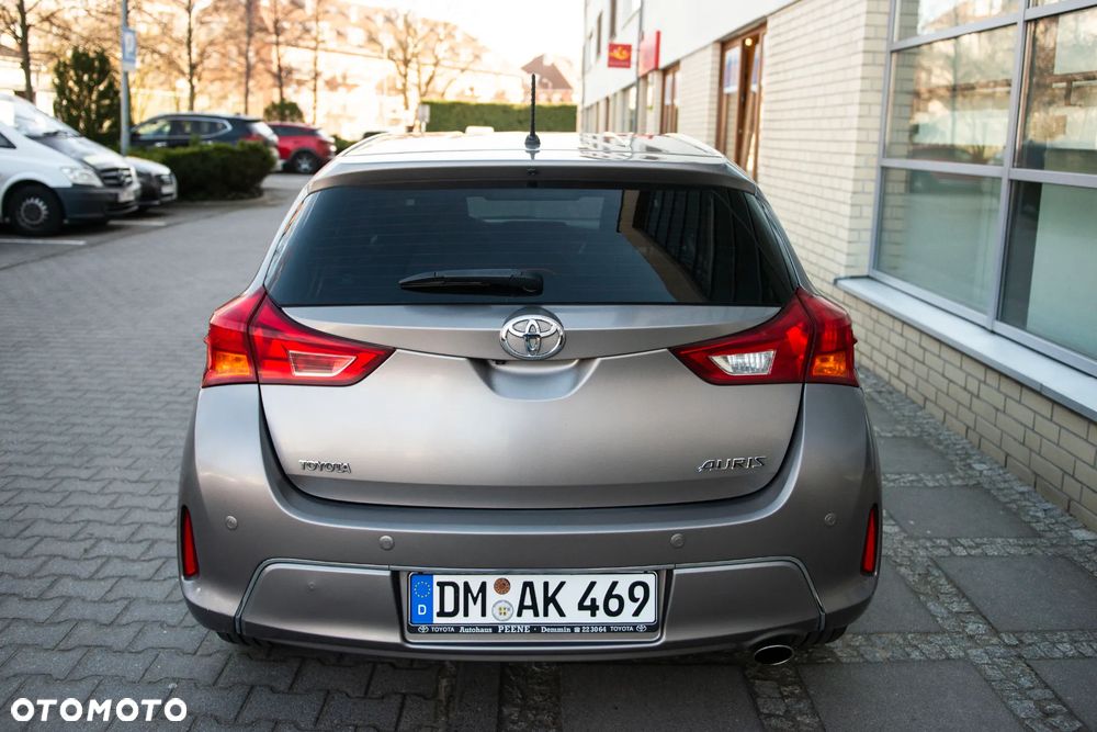 Toyota Auris - 5
