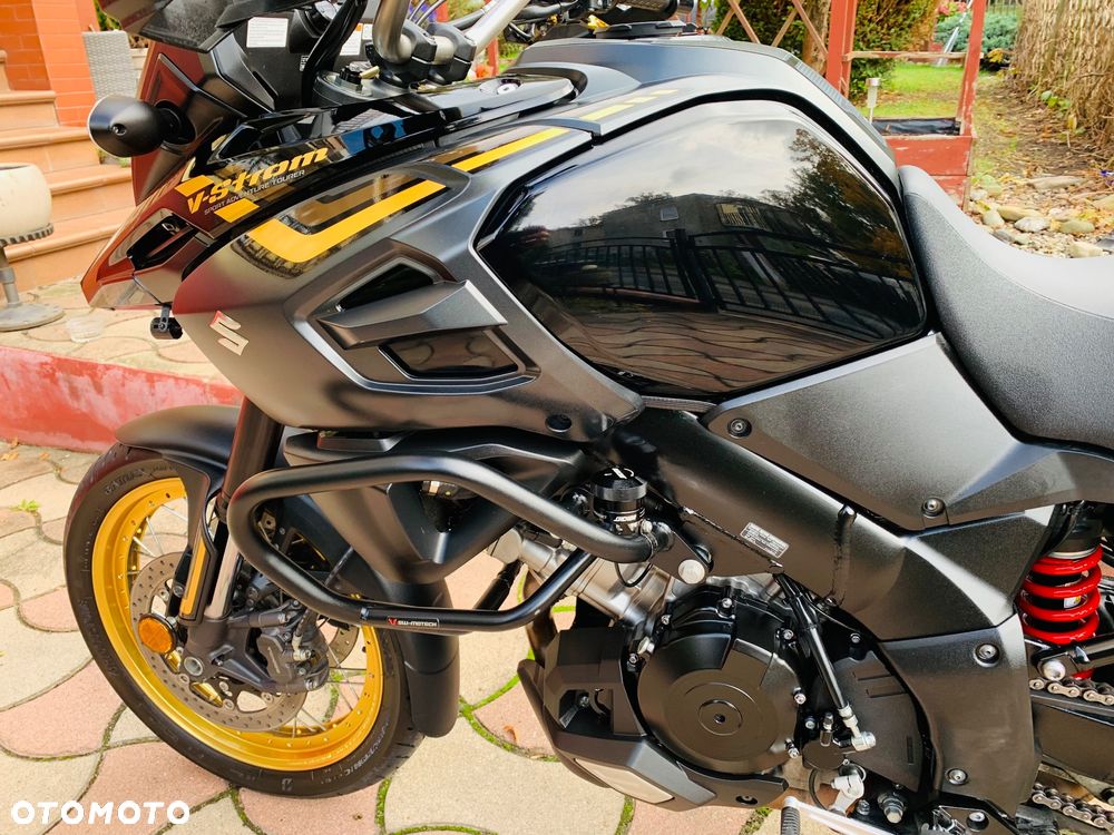 Suzuki DL - 7