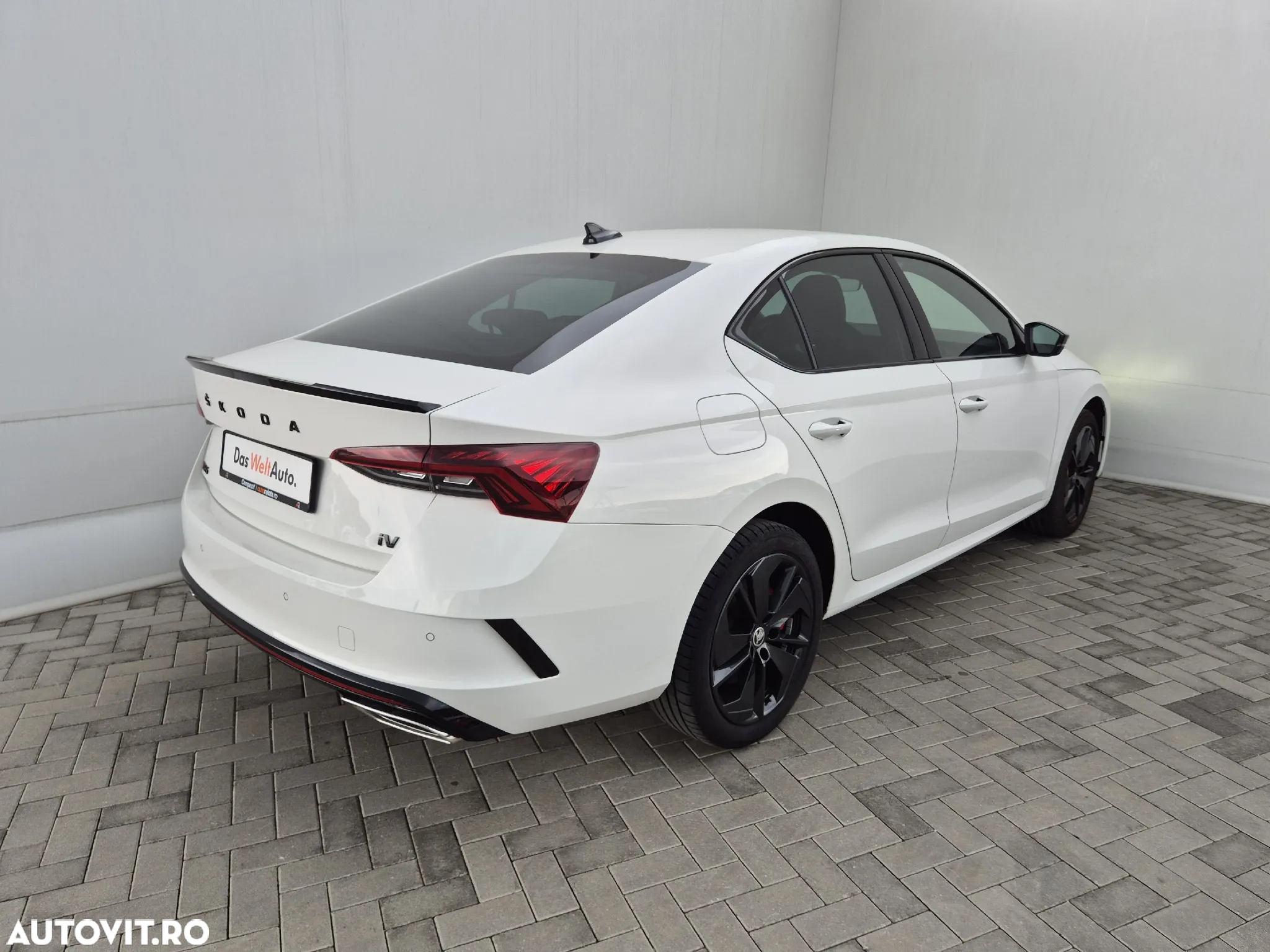 Skoda Octavia 1.4 TSI iV DSG RS - 5