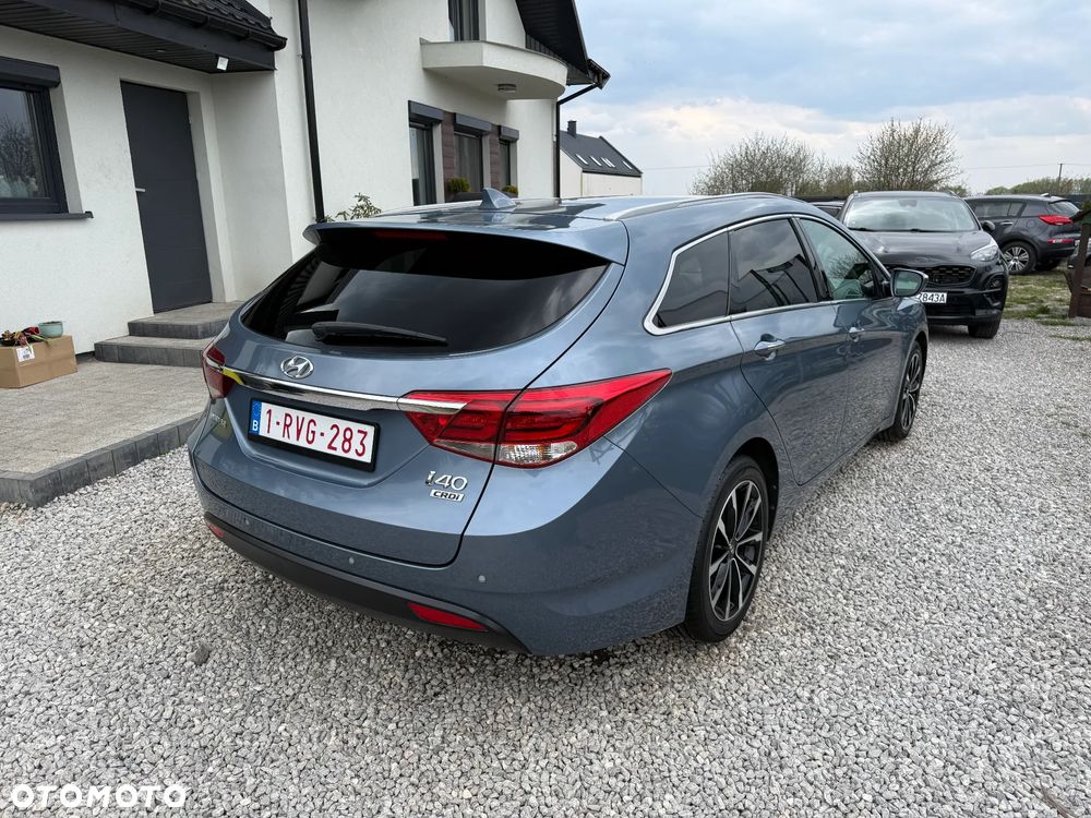 Hyundai i40 Kombi 1.7 CRDi Premium - 17
