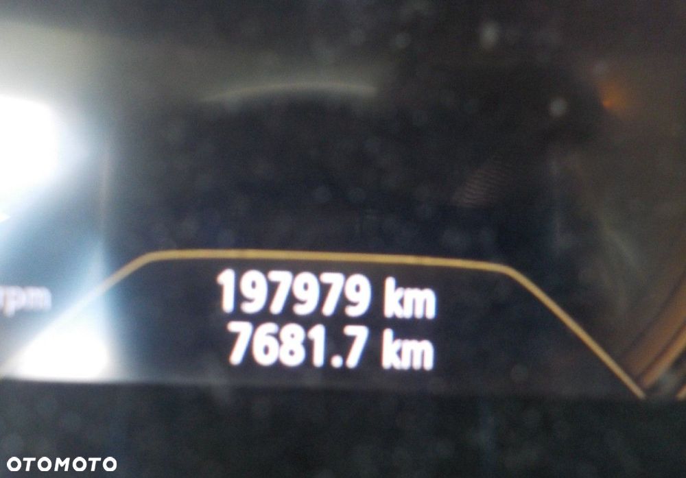 Renault Grand Scenic - 27