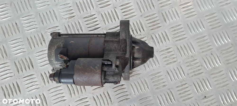 Toyota Rav4 II 1.8 VVT-i Rozrusznik - 1