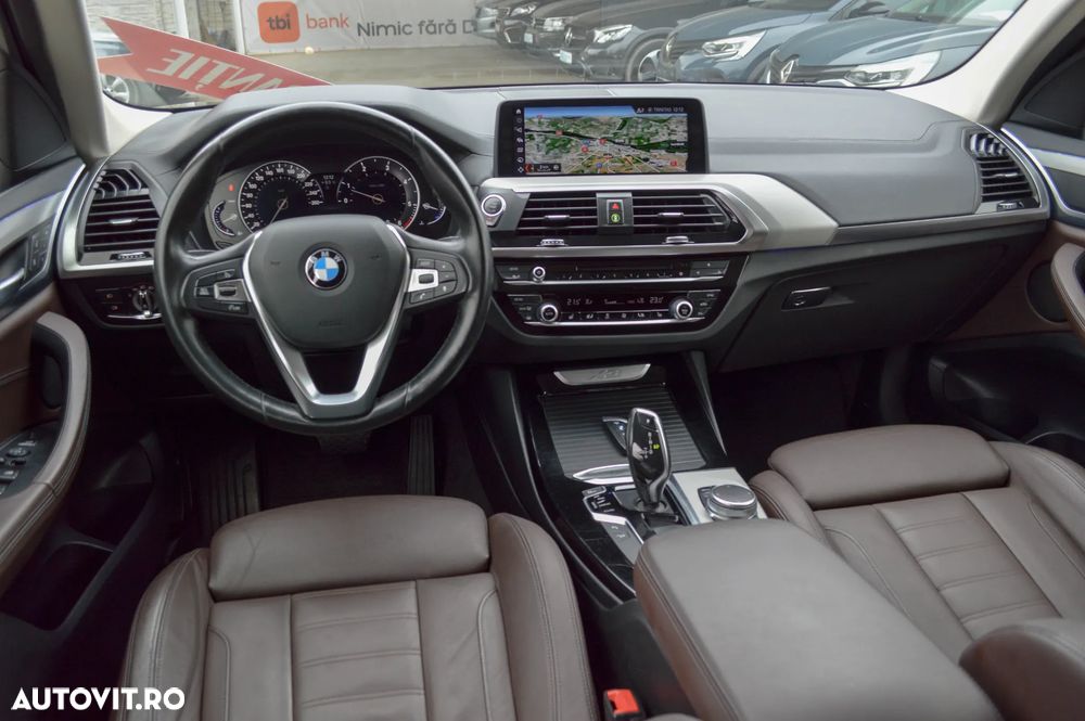 BMW X3 xDrive20d AT xLine - 36