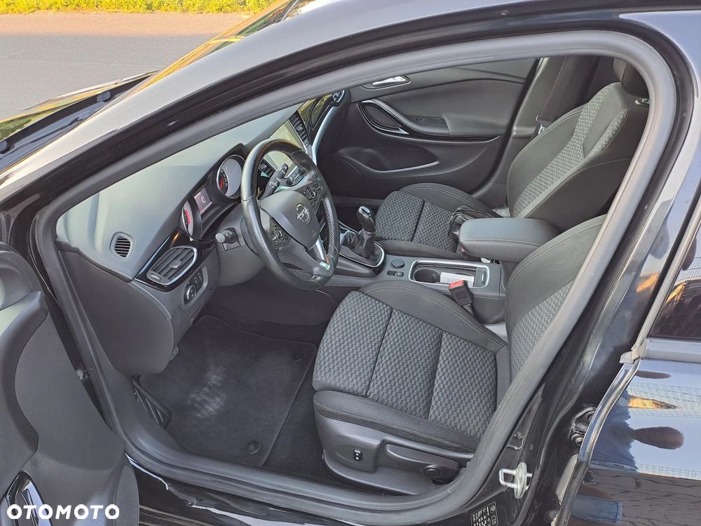Opel Astra 1.4 Turbo Business - 15