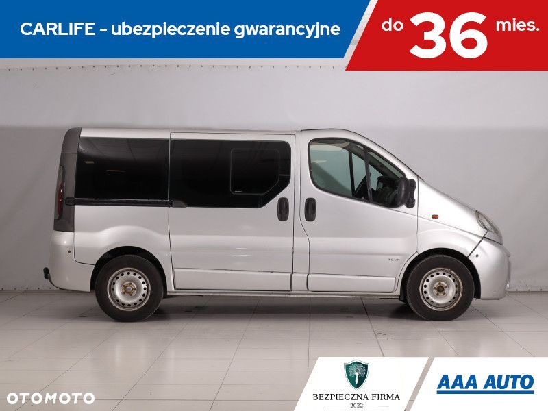 Opel Vivaro - 8