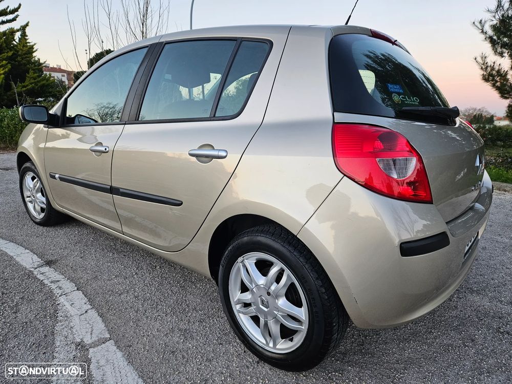 Renault Clio 1.2 16V Dynamique - 4