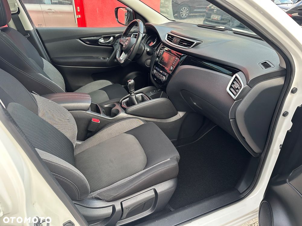 Nissan Qashqai 1.3 DIG-T TEKNA - 7