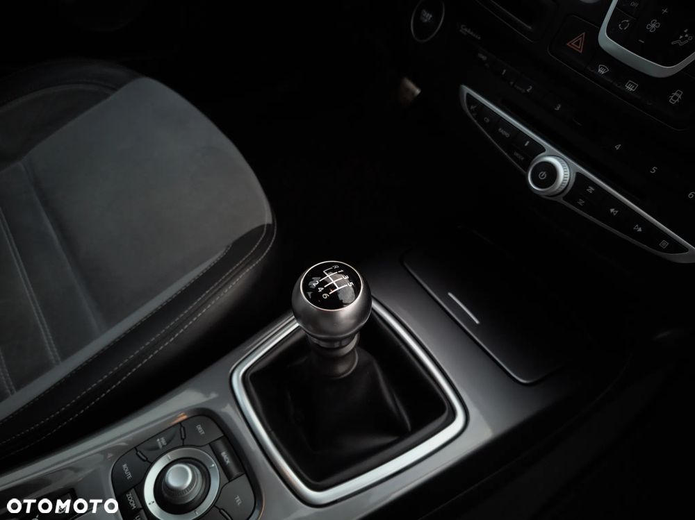 Renault Laguna 2.0 16V Turbo GT - 17
