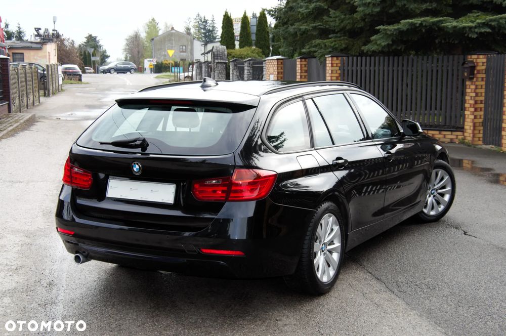 BMW Seria 3 316i Sport Line - 26